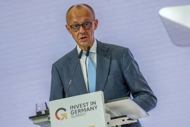 Invest in Germany Summit in Berlin: German Chancellor Friedrich Merz (CDU) speaks at the Invest in Germany Summit on October 20, 2026, in Berlin. Bundeskanzler Friedrich Merz (CDU) speaks at the Invest in Germany Summit on October 20, 2026, in Berlin. Berlin, Berlin, Germany. ESMT Berlin