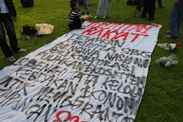 October 20, 2026, Jakarta, Central Jakarta, jakarta: Students and civil society groups stage a protest at Tugu Tani, Central Jakarta, voicing concerns over government policies, environmental issues, and social inequality. Jakarta jakarta - ZUMAp146 20261020_zap_p146_047 Copyright: xDennyxPohanx