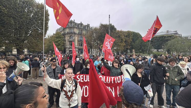 France extends night curfews beyond Paris following weekend violence LILLE, FRANCE - OCTOBER 20: Demonstrators, including students march through the streets of Lille, France, on October 20, 2026, to protest soaring living costs and high fuel prices, amidst heavy police presence. The rally forms part of wider nationwide demonstrations that saw approximately 2,500 individuals detained and over 1,000 security and emergency personnel injured, alongside damage or looting at nearly 3,000 commercial establishments. In response to the escalating civil unrest, the French government instituted partial curfews across key urban centers including Paris, Lille, Lyon, and Nice. Murat Karadag Anadolu Lille France. Editorial use only. Please get in touch  Copyright: x2026xAnadoluxMuratxKaradagx