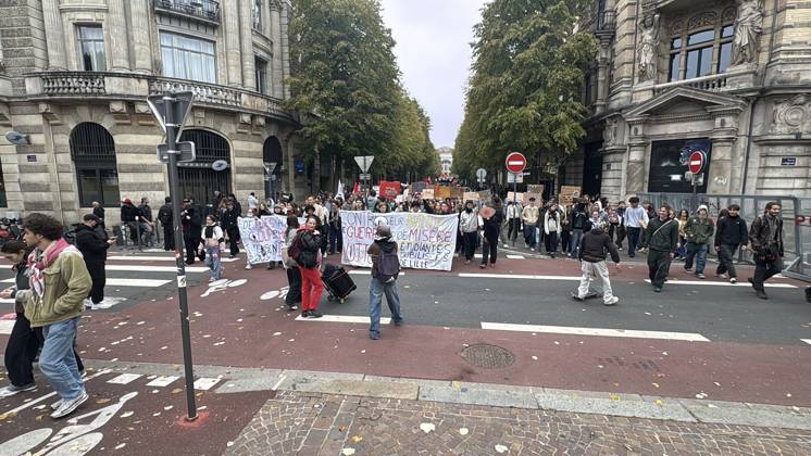 France extends night curfews beyond Paris following weekend violence LILLE, FRANCE - OCTOBER 20: Demonstrators, including students march through the streets of Lille, France, on October 20, 2026, to protest soaring living costs and high fuel prices, amidst heavy police presence. The rally forms part of wider nationwide demonstrations that saw approximately 2,500 individuals detained and over 1,000 security and emergency personnel injured, alongside damage or looting at nearly 3,000 commercial establishments. In response to the escalating civil unrest, the French government instituted partial curfews across key urban centers including Paris, Lille, Lyon, and Nice. Murat Karadag Anadolu Lille France. Editorial use only. Please get in touch  Copyright: x2026xAnadoluxMuratxKaradagx