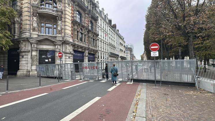 France extends night curfews beyond Paris following weekend violence LILLE, FRANCE - OCTOBER 20: Demonstrators, including students march through the streets of Lille, France, on October 20, 2026, to protest soaring living costs and high fuel prices, amidst heavy police presence. The rally forms part of wider nationwide demonstrations that saw approximately 2,500 individuals detained and over 1,000 security and emergency personnel injured, alongside damage or looting at nearly 3,000 commercial establishments. In response to the escalating civil unrest, the French government instituted partial curfews across key urban centers including Paris, Lille, Lyon, and Nice. Murat Karadag Anadolu Lille France. Editorial use only. Please get in touch  Copyright: x2026xAnadoluxMuratxKaradagx