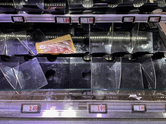 Empty shelves in supermarkets due to transport workers strike in Naples NAPLES, ITALY - OCTOBER 20: Empty shelves are seen inside a supermarket in Naples, Italy on October 20, 2026. Due to the truckers strike in southern Italy, who have been protesting since October 16, 2026 against rising fuel prices (which have reached nearly 2.30 euros per liter) many supermarkets are finding their food shelves empty. Iso Ekle Anadolu Naples Italy. Editorial use only. Please get in touch for any other usage.  Copyright: x2026xAnadoluxIsoxEklex