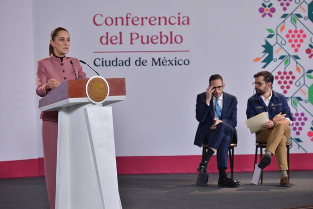 October 20, 2026: TO-45548& x2014;MEXICO , October 20, 2026. Mexican President Claudia Sheinbaum spoke about healthcare and national policy during the "People& x2019;s Conference" (Conferencia del Pueblo) at the National Palace in Mexico City. Clasos.com.mx - ZUMAcs4_ 20261020_faa_cs4_015 Copyright: xJavierxLiraxOterox
