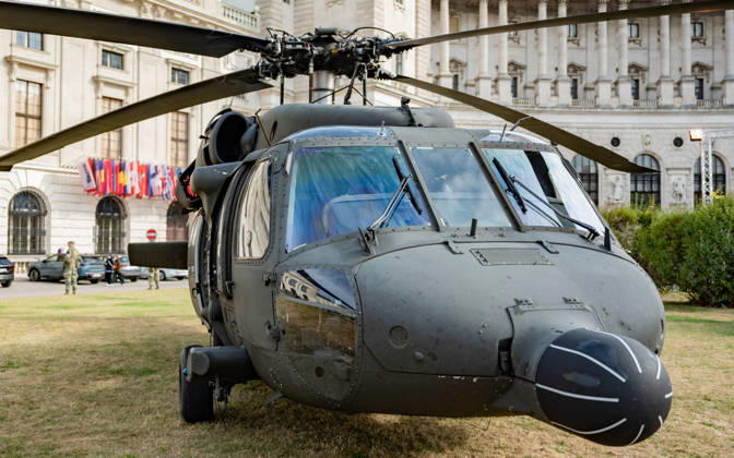 October 20, 2026 Press release regarding the Austrian Armed Forces’ information and demonstration event on National Day 2026. The photo shows an S70 Black Hawk in Vienna at Heldenplatz, Vienna, Austria
