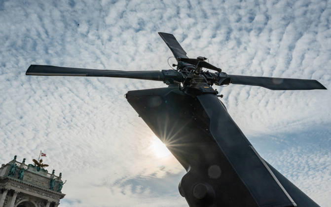 October 20, 2026 Press release regarding the Austrian Armed Forces’ information and demonstration event on National Day 2026. The photo shows an S70 Black Hawk in Vienna at Heldenplatz, Vienna, Austria