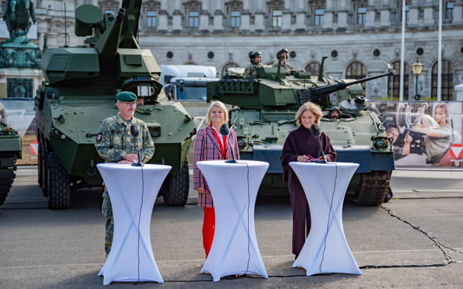 October 20, 2026 Press conference on the Austrian Armed Forces’ information and demonstration event on National Day 2026. The photo shows Vienna Military Commander Brigadier Christian Habersatter, OeVP Federal Minister of Defense Klaudia Tanner, and journalist, television host, ORF Radio Director, and interim Director General Ingrid Thurnher; Vienna, Heldenplatz, Vi