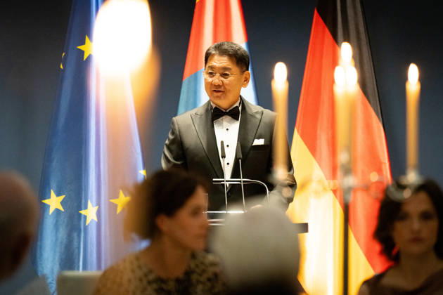 State banquet, President, Mongolia, Ukhnaa Khurelsukh s official residence at Spreebogen, Berlin, State banquet, Federal President Frank Walter Steinmeier, President, Mongolia, Ukhnaa Khurelsukh Berlin Berlin GER
