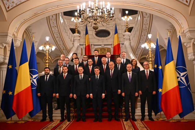 Romania s Parliament approves new Niculescu government BUCHAREST, ROMANIA - OCT 20: Romanian President Nicusor Dan and Prime Minister Luca Niculescu pose for an official family photo alongside cabinet ministers at the Presidential Palace in Bucharest, Romania on October 20, 2026. Present at the session are Deputy Prime Minister and Minister of Internal Affairs Marian Neacsu, Minister of Transport and Infrastructure Stefan-Ovidiu Popa, Minister of Justice Radu Marinescu, Minister of National Defence Stefan-Radu Oprea, Minister of Economy, Digitalization, Entrepreneurship, and Tourism Daniel-Catalin Zamfir, Minister of Agriculture and Rural Development Florin-Ionut Barbu, Minister of Environment, Waters, and Forests Natalia-Elena Intotero, Mi Copyright: x2026xAnadoluxAlexxNicodimx