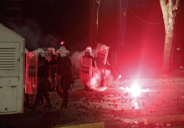 Protesters Clash with Police During a Demonstration in Tirana, Albania. Protesters clash with riot police during an anti-government demonstration in central Tirana on October 17, 2026, as protests continued for a fifth consecutive day over university conditions and demands for the resignation of Albanian Prime Minister Edi Rama. The latest rally follows four nights of violence in the capital, during which protesters and riot police clashed, police used water cannons and tear gas, and demonstrators damaged government offices and shops and set fire to several buildings. Light Studio Agency Malton Dibra Tirana Albania Copyright: xLightxStudioxAgencyx xMaltonxDibrax