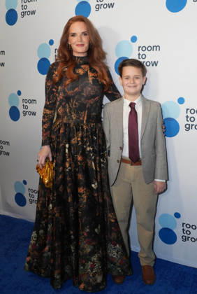 October 20, 2026, New York, Ny, USA: AMANDA HINDLIAN attends the Room To Grow Blue Carpet Arrivals, .The Ziegfeld Ballroom, NYC.October 20, 2026 . Room To Grow Blue Carpet Arrivals, .The Ziegfeld Ballroom, NYC.October 20, 2026 . New York USA - ZUMAms4_ 20261020_faf_ms4_018 Copyright: xSoniaxMoskowitzxGordonx