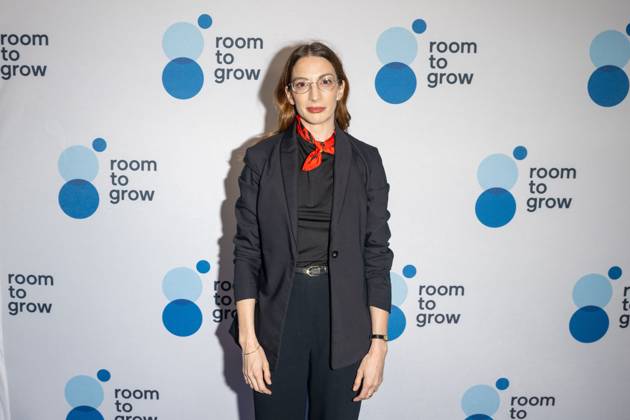 October 20, 2026, New York, New York, United States: Molly Bernard attends.the Room to Grow Gala at Ziegfeld Ballroom on October 20, 2026 in New York City. New York United States - ZUMAs197 20261020_aaa_s197_583 Copyright: xRonxAdarx