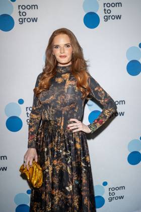 Room to Grow Gala, New York, USA - 20 Oct Amanda Hindlian attends the Room to Grow Gala at Ziegfeld Ballroom on October 20, 2026 in New York City. New York United States Copyright: xRonxAdarx xSOPAxImagesx Ron-Adar-1460489