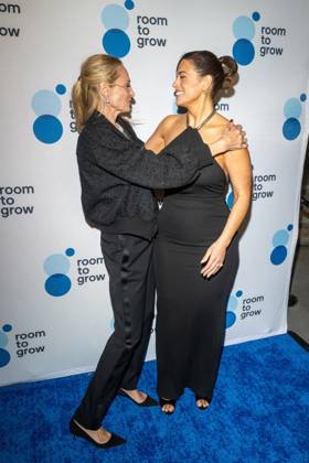 October 20, 2026, New York, New York, United States: (L-R) Uma Thurman and Ashley Graham attend.the Room to Grow Gala at Ziegfeld Ballroom on October 20, 2026 in New York City. New York United States - ZUMAs197 20261020_aaa_s197_614 Copyright: xRonxAdarx