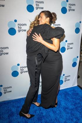 October 20, 2026, New York, New York, United States: (L-R) Uma Thurman and Ashley Graham attend.the Room to Grow Gala at Ziegfeld Ballroom on October 20, 2026 in New York City. New York United States - ZUMAs197 20261020_aaa_s197_627 Copyright: xRonxAdarx