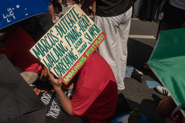 October 21, 2026, Quezon City, Quezon, Philippines: Hundreds of youth activists, rights advocates, and agrarian reform advocates marched with farmers, indigenous people, and workers as they celebrate Peasants Day. Quezon City Philippines - ZUMAy102 20261021_zip_y102_010 Copyright: xKenosisxYapx