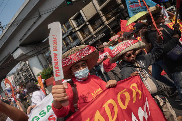 October 21, 2026, Quezon City, Quezon, Philippines: Hundreds of youth activists, rights advocates, and agrarian reform advocates marched with farmers, indigenous people, and workers as they celebrate Peasants Day. Quezon City Philippines - ZUMAy102 20261021_zip_y102_012 Copyright: xKenosisxYapx