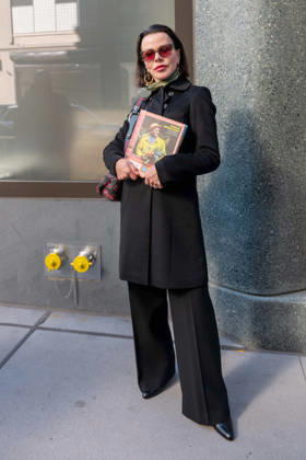 NEW YORK, NY, OCTOBER 20 Debi Mazar seen at ABC Studios on October 20, 2026, in New York City. Credit: Camara Porter, AdMedia 460633, October 20, 2026, New York, New York City  Copyright: xAdMediax STAR_460633_003