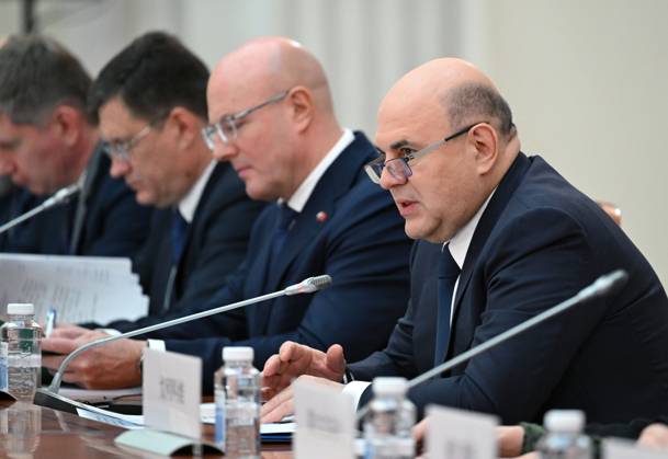 Russia China 9269468 21.10.2026 Russian Prime Minister Mikhail Mishustin attends the 31st regular meeting with Chinese Premier Li Qiang at the Boris Yeltsin Presidential Library in St. Petersburg, Russia. Alexander Miridonov Sputnik St. Petersburg Russia  Copyright: xAlexanderxMiridonovx