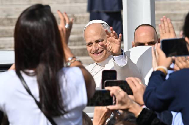 IPA89981692 - Italy, Rome, Vatican City, October 21, 2026: Pope Leo XIV during his weekly general audience in St. Peter s Square at the Vatican. Photo: Copyright Alessia Giuliani Catholipressphoto  Copyright: xx xAlessiaxGiuliani Catholipressphox IPA89981692