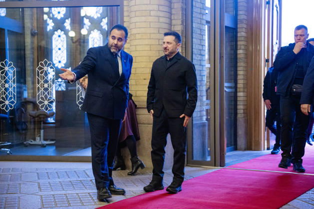 Zelenskyy Visits the Storting, Oslo, October 21, 2026. Storting President Masud Gharahkhani with Ukrainian President Volodymyr Zelenskyy at the Storting. Photo by Stian Lysberg Solum, POOL NTB, Oslo, Norway, DVI9IYElokg. EDITORIAL USE ONLY Ref BNC POLDVI9IYElokg jpg  Copyright: xStianxLysbergxSolumx xPOOLx xNTBx