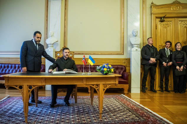 Ukrainian President Visits Norway, Oslo, October 21, 2026. Ukrainian President Volodymyr Zelenskyy visits the Storting, where he meets with Storting President Masud Gharahkhani and the parliamentary leaders. Photo: Ole Berg Rusten, NTB, Oslo, Norway. GtKrZ5ANmA. EDITORIAL USE ONLY Ref BNC POL GtKrZ5ANmA jpg  Copyright: xOlexBerg-Rustenx xNTBx