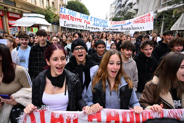 October 21, 2026, Thessaloniki, Greece: Students protest in Greece, calling for better education and government action to ease the burden of rising living costs. Thessaloniki Greece  - ZUMAp191 20261021_zap_p191_026 Copyright: xGiannisxPapanikosx
