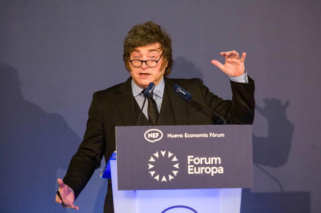 Javier Milei, President of Argentina visits Madrid - 21 Oct 2026 Javier Milei, President of Argentina, speaks to the audience from the podium during a breakfast briefing at the Foro de la Nueva Economía (New Economy Forum) in Madrid, where he is a featured guest. Madrid Spain Copyright: xLuisxSotox xSOPAxImagesx LSOTOJMMF12