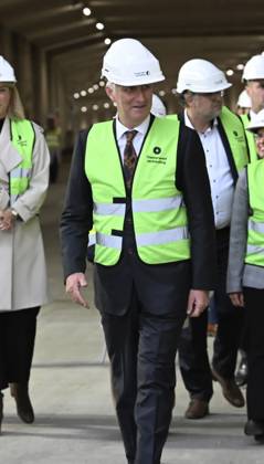 The King Crosses The Oosterweel Tunnel ANTWERPEN, BELGIUM - OCTOBER 21 : King Philippe crosses the Oosterweel tunnel during his visit of the construction site of the Oosterweel Link in Antwerp. This major infrastructure project, led by the project owner Lantis, will complete the Antwerp Ring Road (R1) through a complex system of new tunnels. The link aims to structurally resolve the traffic congestion around Antwerp by diverting heavy port and through traffic via an additional Scheldt tunnel. Antwerpen, Belgium, 21 10 2026 Antwerpen Belgium  Copyright: xBertxVanxDenxBrouckex