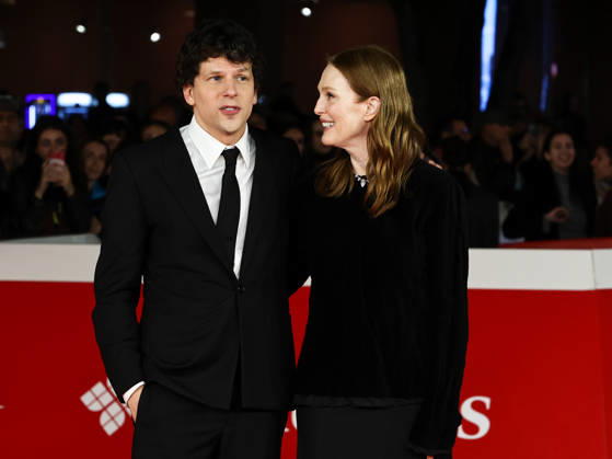 IPA89995852 - Rome, 2026 Film Festival Night 9 Red carpet for the film *THE DEBUT*. Pictured: Jesse Eisenberg, Julianne Moore  Copyright: xMarcoxProvvisionatox xPoolxRomaxFilmxFestx2026x IPA89995852