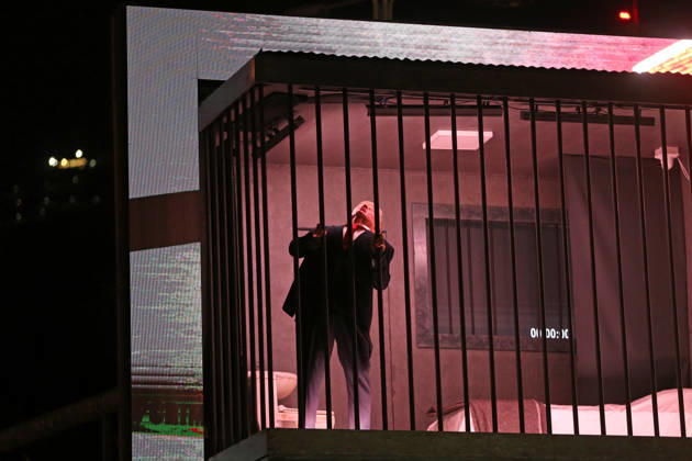 Actor impersonating Trump placed behind symbolic bars in Tehran TEHRAN, IRAN - OCTOBER 21: (RESTRICTIONS: No Access Israel Media Persian Language TV Stations Outside Iran Strictly No Access BBC Persian VOA Persian Manoto TV Iran International TV) An actor impersonating U.S. President Donald Trump stands behind symbolic prison bars set up inside an interactive billboard frame at Tajrish Square in Tehran, Iran. The installation drew significant attention from passersby and caused notable traffic congestion in the area as onlookers gathered to take photos. Fatemeh Bahrami Anadolu Tehran Iran. Editorial use only. Please get in touch for any other usage.  Copyright: x2026xAnadoluxFatemehxBahramix
