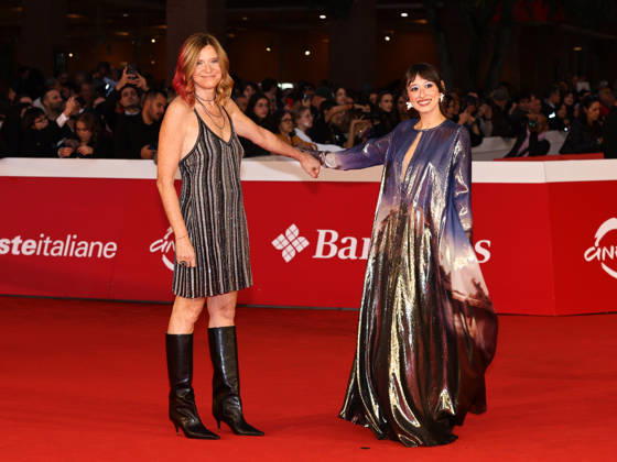 Entertainment Bilder des Tages IPA89996850 - Rome, 2026 Film Festival Night 9 Red carpet for the film *Giorni Felici*. Pictured: Susanna Nicchiarelli, ZUZU  Copyright: xMarcoxProvvisionatox xPoolxRomaxFilmxFestx2026x IPA89996850