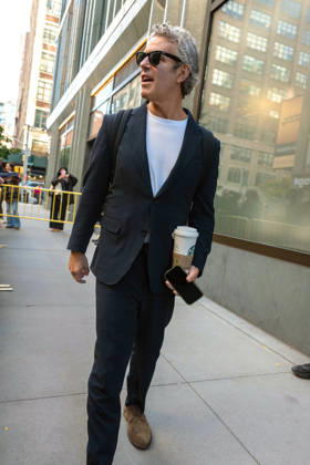 NEW YORK, NY - OCTOBER 21: Andy Cohen seen at ABC Studios on October 21, 2026 in New York City. Credit: AdMedia. USA  - ZUMAa123 20261021_zaa_a123_008 Copyright: xCamaraxPorterx