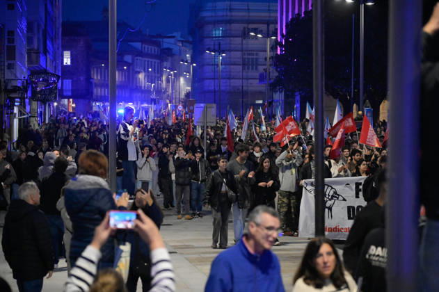 Protests Against Police Repression in A Coruna Hundreds of people are demonstrating against the police repression they have suffered in recent days, as of October 21, 2026, in A Coruna, Galicia, Spain. Abascal’s visit to A Coruna this morning ended with incidents and police charges in María Pita Square. The disturbances left twelve people injured and two arrested. OCTOBER 21, 2026. A Coruna, Galicia; A Coruna, Galicia, Spain  Copyright: xM.xDylanx 7860159