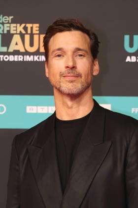 Florian David Fitz at the premiere of *Der perfekte Urlaub* at Cinedom on October 21, 2026, in Cologne, Germany. The premiere of *Der perfekte Urlaub* in Cologne, Germany