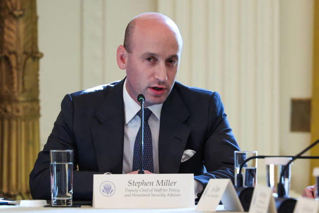 DC: President Trump Hosts Roundtable on Cybercrime at White House Stephen Miller, White House Deputy Chief of Staff for Policy, speaks during a roundtable discussion on cybercrime in the East Room of the White House on October 21, 2026 in Washington, D.C. The administration is fighting back against foreign-based organized criminal organizations that exploit Americans in cyberspace and their scam centers and fraud schemes. (Photo by Samuel Corum Pool ABACAPRESS.COM) Washington DC United States  Copyright: xPool ABACAx
