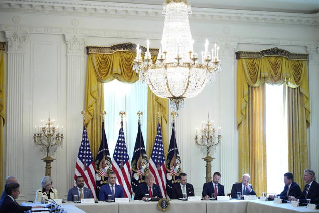 Donald Trump on cybercrime - Washington US President Donald Trump participates in the roundtable on protecting American families and seniors from cybercrime in the East Room at the White House in Washington on October 21, 2026. Photo by Yuri Gripas ABACAPRESS.COM Washington DC United States  Copyright: xGripasxYuri ABACAx