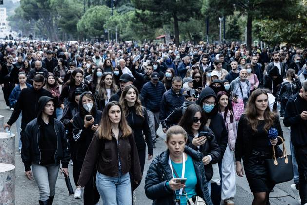 Students protest continue in Tirana TIRANA, ALBANIA - OCTOBER 21, 2026: Protesters are demonstrating outside the Ministry of Education and the Prime Minister s Office in Tirana, Albania due to widespread outrage over government corruption, poor university standards and rising education costs. Tirana Albania Copyright: x xKonstantinosxZilosx xJNAxPressx