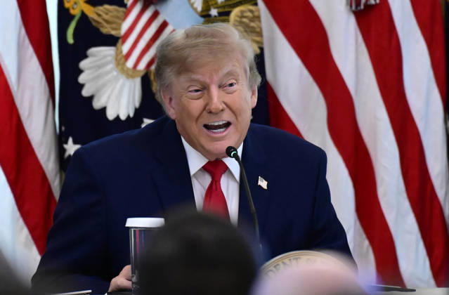 October 21, 2026, Washington, District Of Columbia, USA: United States President Donald J Trump makes remarks as he hosts a Roundtable on Protecting American Families and Seniors from Cybercrime, in the East Room of the White House in Washington, DC, USA, on Wednesday, October 21, 2026 Washington USA  - ZUMAs152 20261021_faa_s152_012 Copyright: xRonxSachs-CNPx