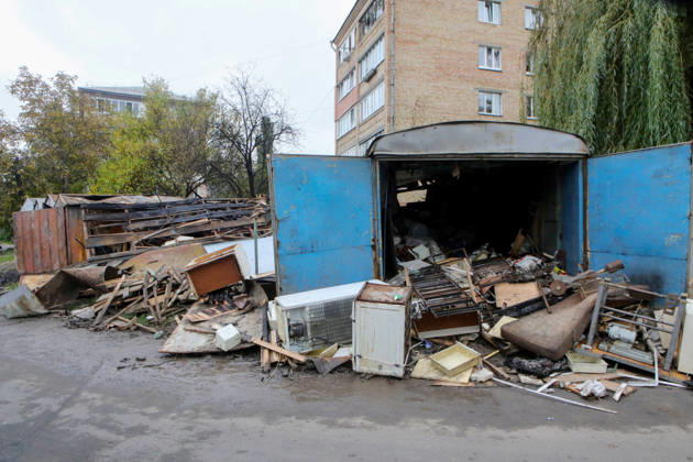 Garages are destroyed by a Russian drone attack, Petropavlivska Borshchahivka, Kyiv region, Ukraine, October 21, 2026. (Photo by Volodymyr Tarasov Ukrinform) Consequences of Russian drone attack in Kyiv region  Copyright: xVolodymyrxTarasovx