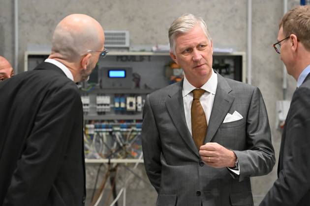 The King Visits Technicity Brussels ANDERLECHT, BELGIUM - OCTOBER 22 : King Philippe visits Technicity.brussels, the training and employment hub for the technology industry, in Anderlecht. Technicity.brussels was established through a public-private partnership and is aimed at job seekers, employees seeking retraining or further education, and students and teachers from secondary schools and colleges. The organization offers hands-on technical training and actively assists participants in finding a job. Companies can turn to it for continuing education for their staff or to rent modern technical infrastructure. During his visit, the King toured four training workshopselevator technology; HVAC and refrigeration technology; welding; and ele  Copyright: xBertxVanxDenxBrouckex