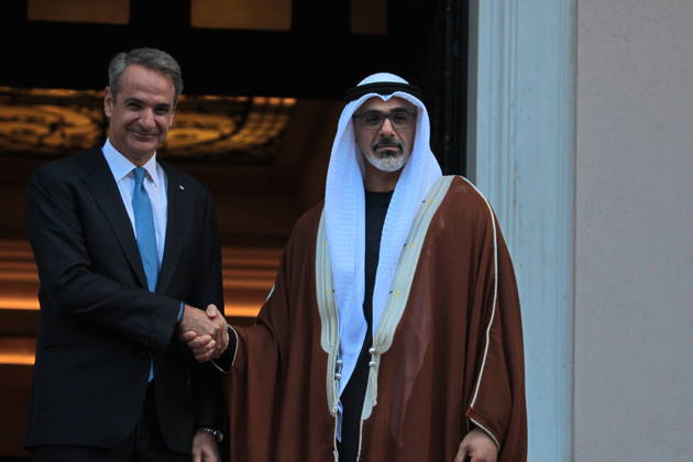 October 22, 2026, Athens, Greece: Abu Dhabi Crown Prince Sheikh Khaled bin Mohamed bin Zayed Al Nahyan meets Greek Prime Minister Kyriakos Mitsotakis at the Maximos Mansion in Athens on Thursday, October 22, 2026, during his official visit to Greece. The meeting focuses on strengthening bilateral relations and expanding cooperation between Greece and the United Arab Emirates in areas of mutual interest. Athens Greece - ZUMAv62_ 20261022_zaf_v62_002 Copyright: xAristidisxVafeiadakisx