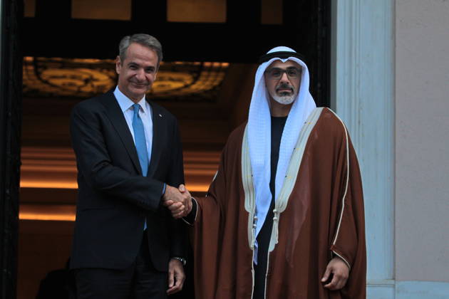 October 22, 2026, Athens, Greece: Abu Dhabi Crown Prince Sheikh Khaled bin Mohamed bin Zayed Al Nahyan meets Greek Prime Minister Kyriakos Mitsotakis at the Maximos Mansion in Athens on Thursday, October 22, 2026, during his official visit to Greece. The meeting focuses on strengthening bilateral relations and expanding cooperation between Greece and the United Arab Emirates in areas of mutual interest. Athens Greece - ZUMAv62_ 20261022_zaf_v62_001 Copyright: xAristidisxVafeiadakisx