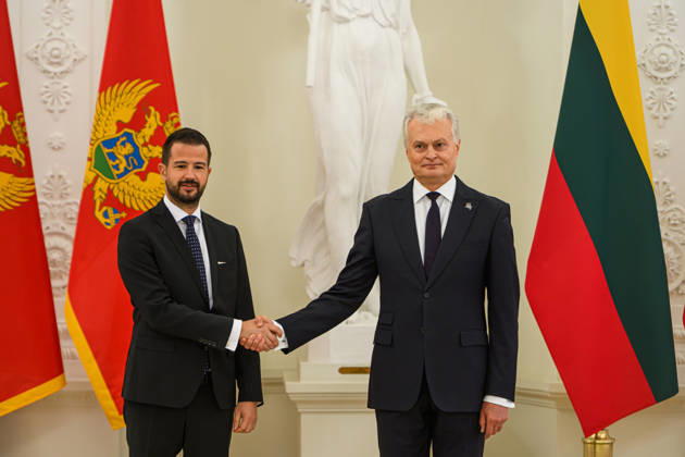 Montenegrin President Jakov Milatovic meets Lithuanian President Gitanas Nauseda in Vilnius VILNIUS, LITHUANIA - OCTOBER 22: Montenegrin President Jakov Milatovic (L) shakes hands with Lithuanian President Gitanas Nauseda (R) during his official visit to Vilnius, Lithuania, on October 22, 2026. Yauhen Yerchak Anadolu Vilnius Lithuania. Editorial use only. Please get in touch for any other usage.  Copyright: x2026xAnadoluxYauhenxYerchakx