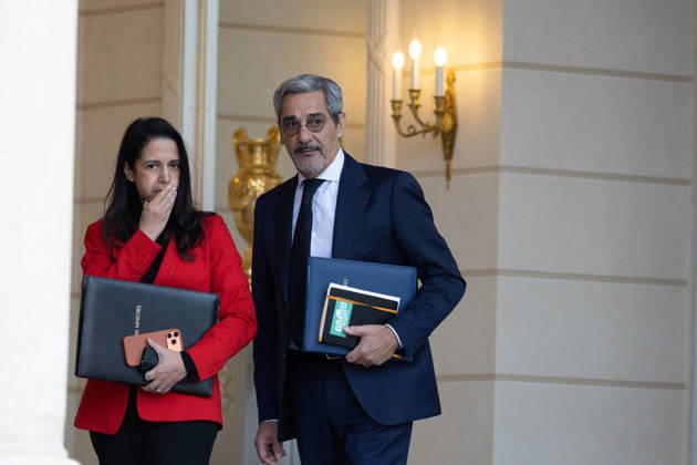 Weekly Cabinet Meeting - Paris Junior Minister for Energy and Digital economy Maud Bregeon and Trade Minister for small and medium enterprises Serge Papin leave after attending the weekly cabinet meeting at the Elysee Palace in Paris on October 22, 2026. Photo by Raphael Lafargue ABACAPRESS.COM Paris France  Copyright: xLafarguexRaphael ABACAx