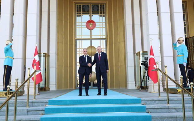 Turkish President Erdogan welcomes Canadian Prime Minister Carney ANKARA, TURKIYE - OCTOBER 22: (----EDITORIAL USE ONLY - MANDATORY CREDIT - TURKISH PRESIDENCY MURAT CETINMUHURDAR HANDOUT - NO MARKETING NO ADVERTISING CAMPAIGNS - DISTRIBUTED AS A SERVICE TO CLIENTS----) Turkish President Recep Tayyip Erdogan (R) welcomes Canadian Prime Minister Mark Carney (L) with an official ceremony at the Presidential Complex during his official visit to Turkiye, in Ankara, Turkiye on October 22, 2026. TUR Presidency Murat Cetinmuhurdar Anadolu Ankara Turkey. Editorial use only. Please get in touch for any other usage.  Copyright: x2026xAnadoluxTURxPresidencyx MuratxCetinmuhurdarx