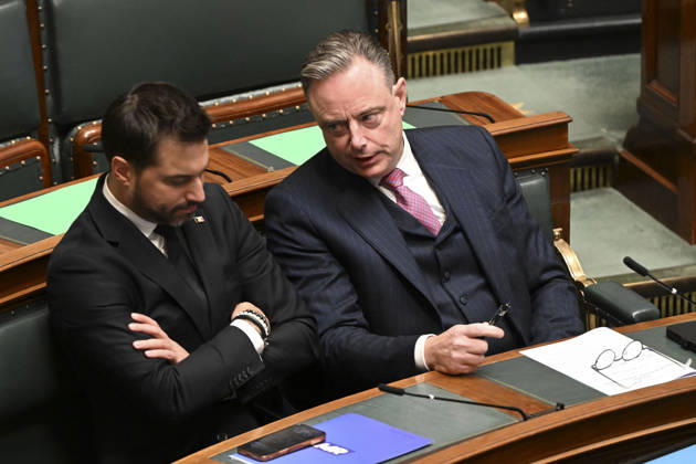 Plenary Session - Federal Parliament Brussels, 22 10 2026 : Plenary session at the Federal Parliament. Pix : Bart De Wever , Georges-Louis Bouchez . Credit : Peter De Smedt CC Brussels Belgium  Copyright: xContentxCurationx PeterxDexSmedtx xCCx