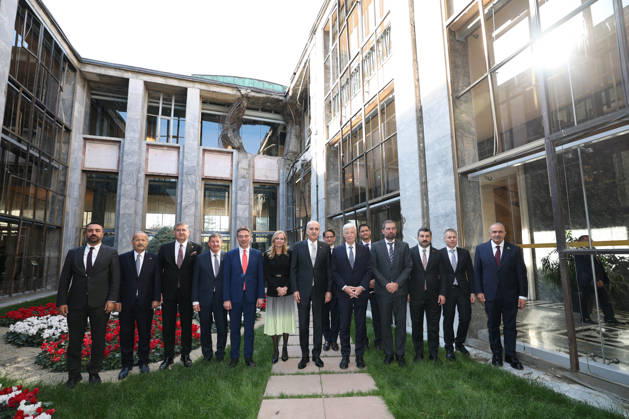 Speaker of the Turkish Parliament Numan Kurtulmus meets Luxembourg Counterpart Claude Wiseler in Ankara ANKARA, TURKIYE - OCTOBER 22: (----EDITORIAL USE ONLY - MANDATORY CREDIT - TURKISH GRAND NATIONAL ASSEMBLY HANDOUT - NO MARKETING NO ADVERTISING CAMPAIGNS - DISTRIBUTED AS A SERVICE TO CLIENTS----) Speaker of the Grand National Assembly of Turkiye Numan Kurtulmus meets with Claude Wiseler, President of the Chamber of Deputies of Luxembourg, at the Turkish Grand National Assembly in Ankara, Turkiye on October 22, 2026. Turkish Grand National Assembly Anadolu Ankara Turkey. Editorial use only. Please get in touch for any other usage.  Copyright: x2026xAnadoluxTurkishxGrandxNationalxAssemblyx