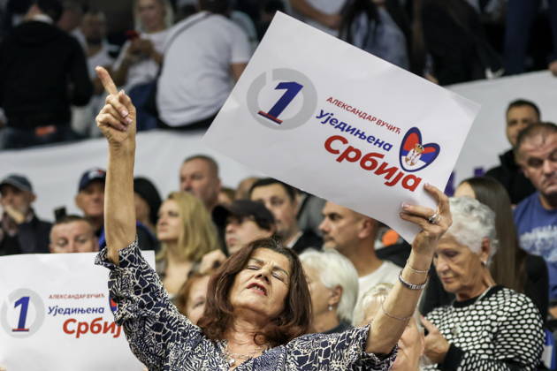 SERBIA, BELGRADE - OCTOBER 22, 2026: People attend a rally at the Ranko Zeravica Sports Hall in support of Serbia s former President Aleksandar Vucic ahead of the 2026 Serbian parliamentary election scheduled for October 25. Vucic will head the list of the ruling Serbian Progressive Party (SNS) and run as its prime ministerial candidate Belgrade Serbia  - ZUMAt113 20261022_zaa_t113_504 Copyright: xAlexanderxRyuminx