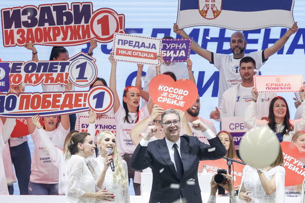 SERBIA, BELGRADE - OCTOBER 22, 2026: Serbia s former President Aleksandar Vucic (C) attends a rally at the Ranko Zeravica Sports Hall ahead of the 2026 Serbian parliamentary election scheduled for October 25. Vucic will head the list of the ruling Serbian Progressive Party (SNS) and run as its prime ministerial candidate Belgrade Serbia - ZUMAt113 20261022_zaa_t113_541 Copyright: xAlexanderxRyuminx