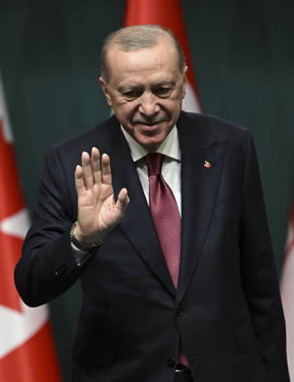 Erdogan and Carney hold joint press conference in Ankara ANKARA, TURKIYE - OCTOBER 22: Turkish President Recep Tayyip Erdogan and Canadian Prime Minister Mark Carney (not seen) hold a joint press conference following their meeting in Ankara, Turkiye on October 22, 2026. Dogukan Keskinkilic Anadolu Ankara Turkey. Editorial use only. Please get in touch for any other usage.  Copyright: x2026xAnadoluxDogukanxKeskinkilicx